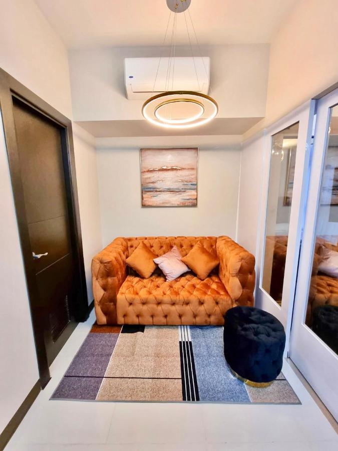 Modern 1Br In Uptown Bgc Aparthotel Тагуиг Екстериор снимка