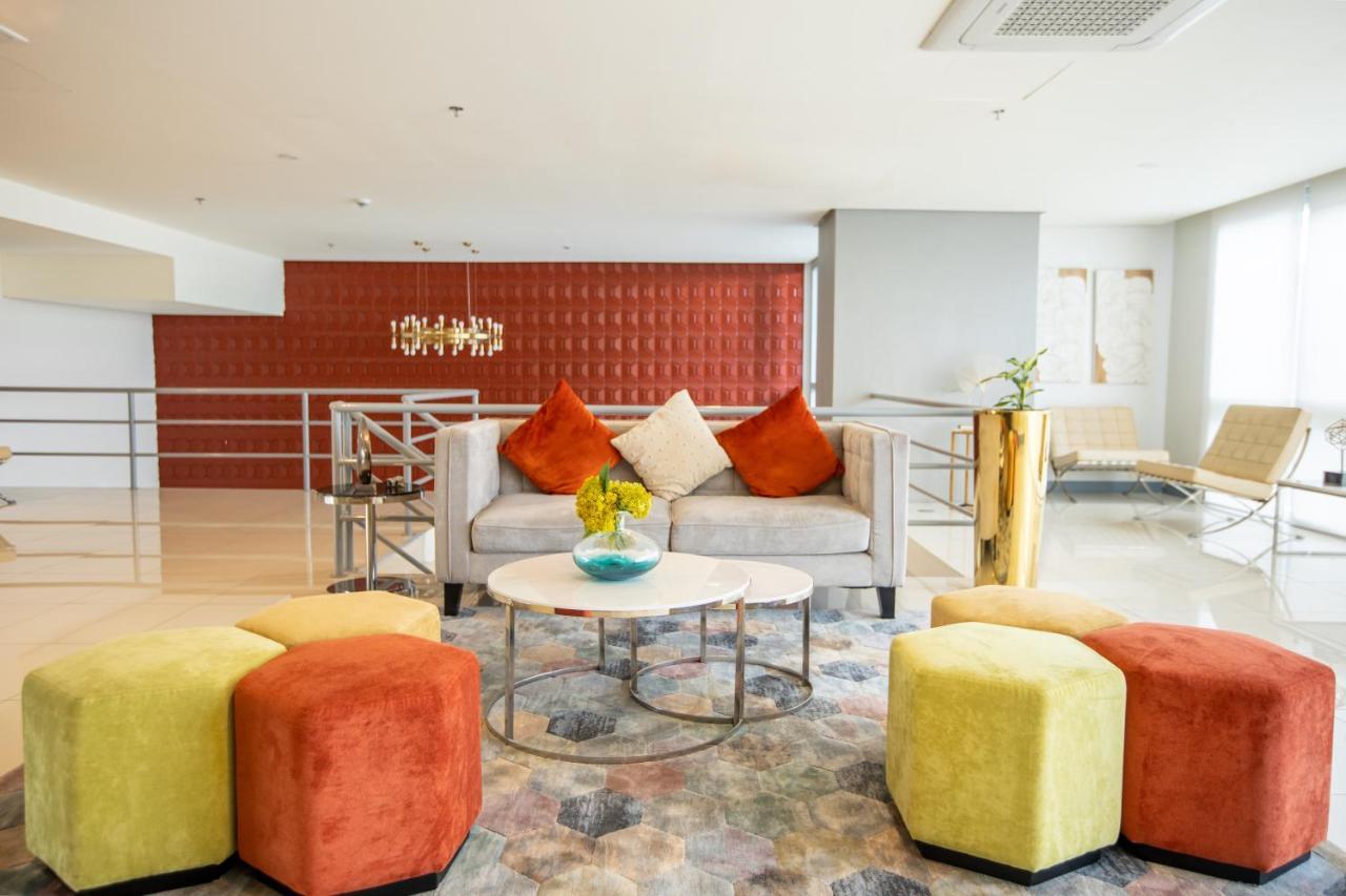 Modern 1Br In Uptown Bgc Aparthotel Тагуиг Екстериор снимка